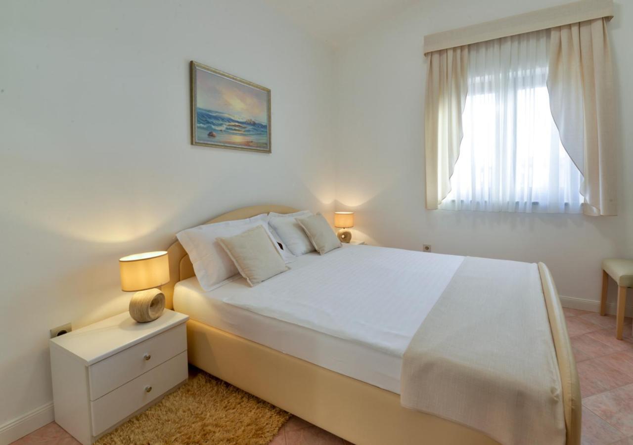 Rosi Apartment *